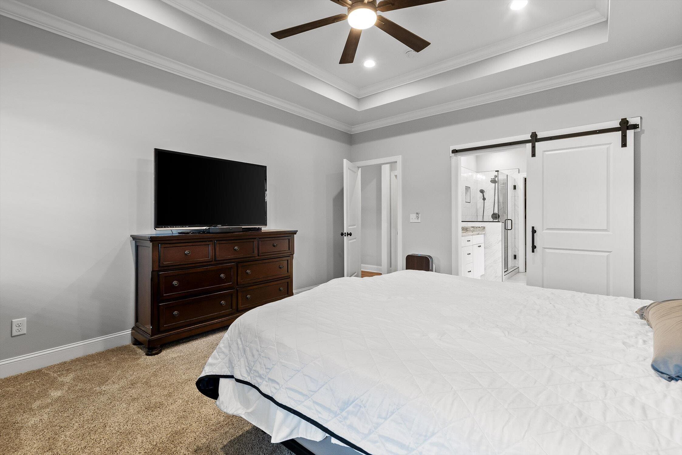 1046 Silverpine Drive Chattanooga, TN 37421 - Photo 20 of 41 Primary Bedroom