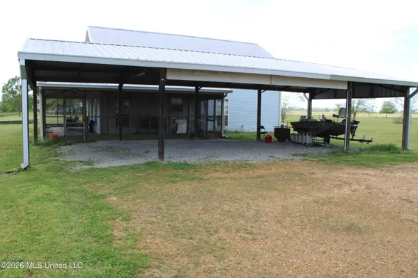 $250,000 | 180 Bungalow Lane, Tchula, MS 39169
