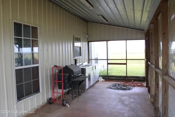 $250,000 | 180 Bungalow Lane, Tchula, MS 39169