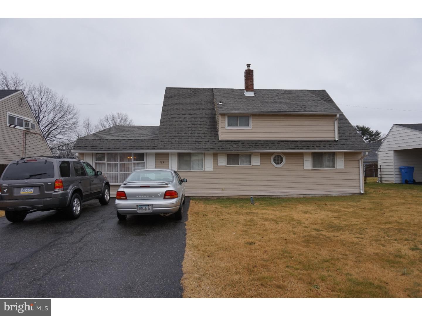 114 Goldengate Road Levittown, PA 19057 - Photo 2 of 23