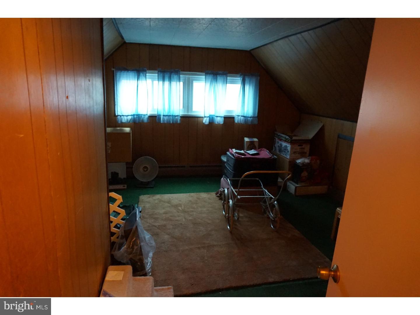 114 Goldengate Road Levittown, PA 19057 - Photo 18 of 23