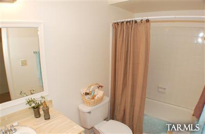 9641 East Sellarole Road Tucson, AZ 85730 - Photo 12 of 19 Gallery Image 12