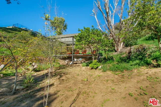 $1,450,000 | 4425 Don Miguel Drive, Los Angeles, CA 90008