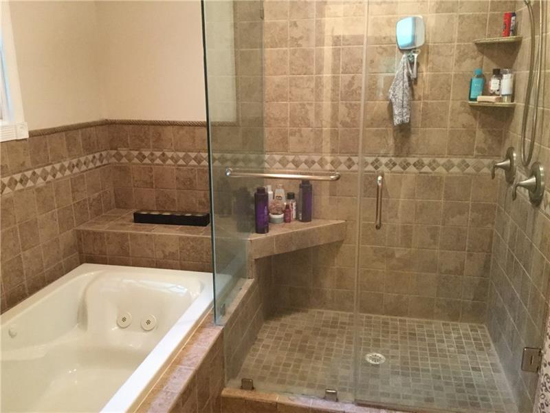 735 Koonce Road Hermitage, PA 16148 - Photo 17 of 25 TILED MASTER BATH