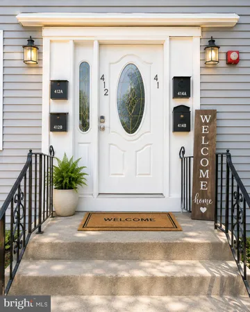 $1,575 | 412 Powell Street, Unit B, Gloucester City, NJ 08030
