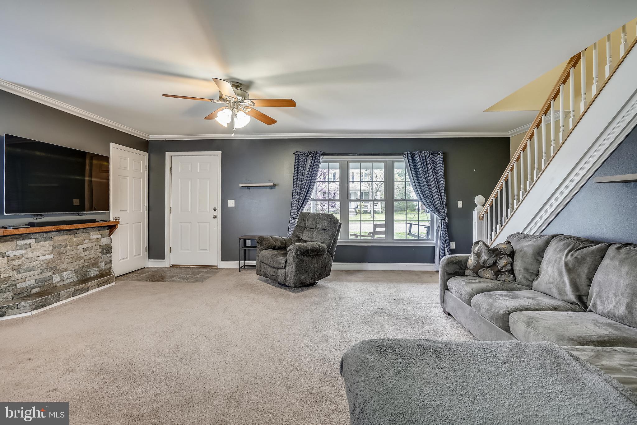 110 Sunrise Avenue Ridgely, MD 21660 - Photo 7 of 56 Living Room
