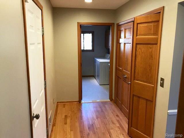 348 Oakbridge Drive Rochester, MI 48306 - Photo 25 of 35