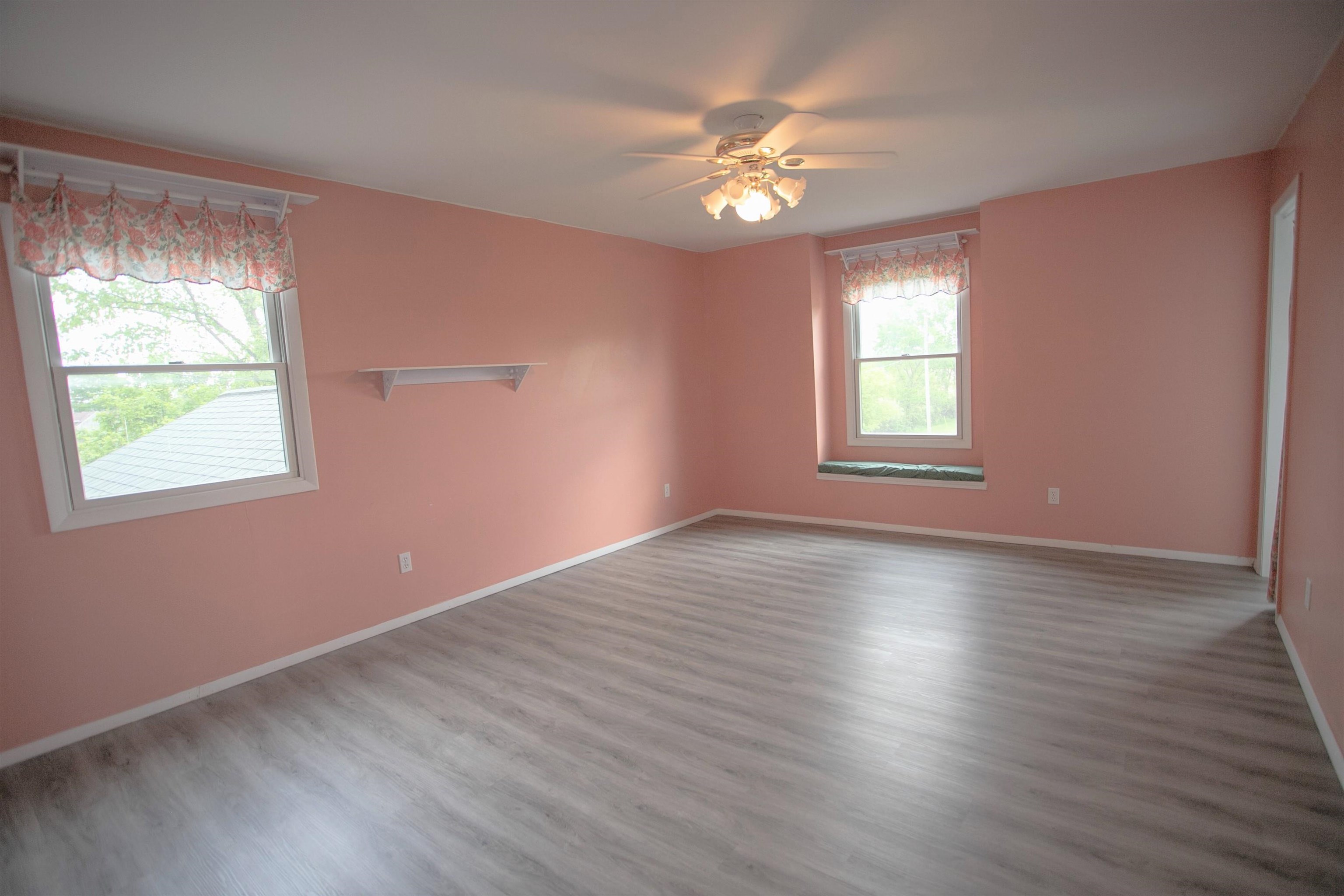 11229 Pittsburg Road Durand, MI 48429 - Photo 19 of 82 50109852-18.JPG