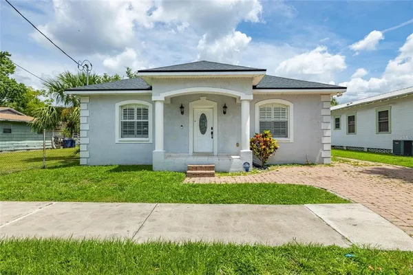 $4,000 | 2323 West Cherry Street, Tampa, FL 33607