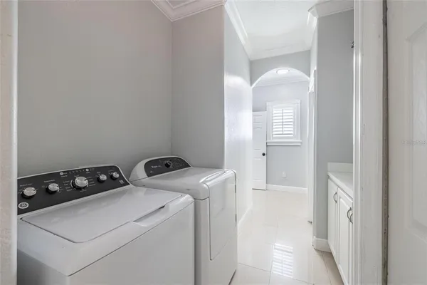 $4,000 | 2323 West Cherry Street, Tampa, FL 33607