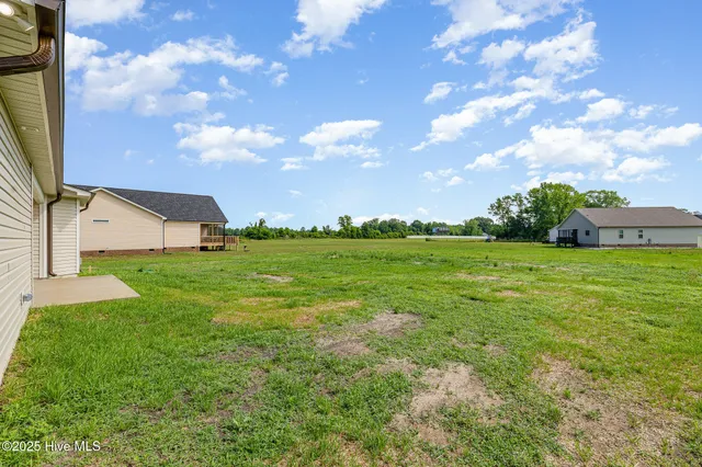 $316,900 | 210 Maxwell Farm Lane, Selma, NC 27576