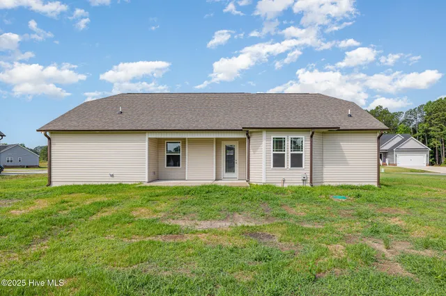 $316,900 | 210 Maxwell Farm Lane, Selma, NC 27576