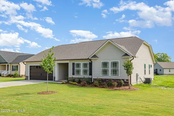 $316,900 | 210 Maxwell Farm Lane, Selma, NC 27576