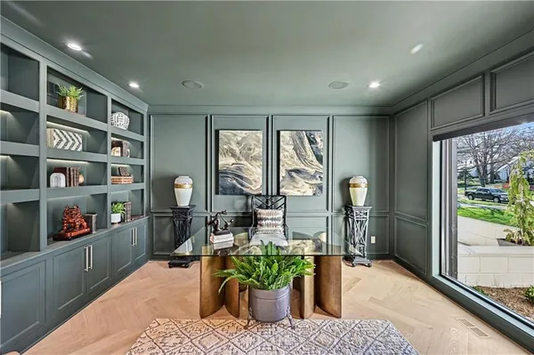 $2,675,000 | 2608 West 118th Street, Leawood, KS 66211