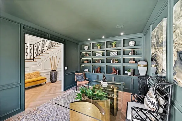 $2,675,000 | 2608 West 118th Street, Leawood, KS 66211