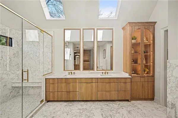 $2,675,000 | 2608 West 118th Street, Leawood, KS 66211
