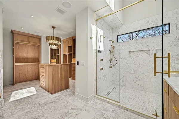 $2,675,000 | 2608 West 118th Street, Leawood, KS 66211