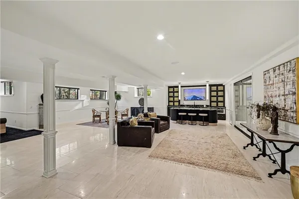 $2,675,000 | 2608 West 118th Street, Leawood, KS 66211