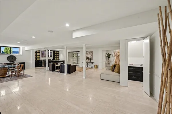 $2,675,000 | 2608 West 118th Street, Leawood, KS 66211