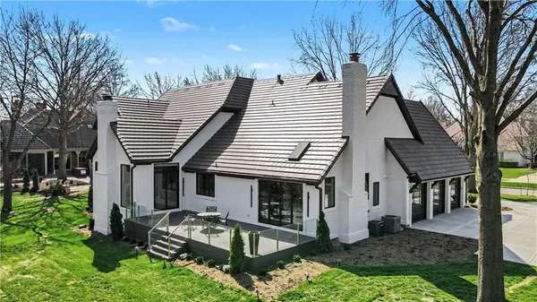 $2,675,000 | 2608 West 118th Street, Leawood, KS 66211