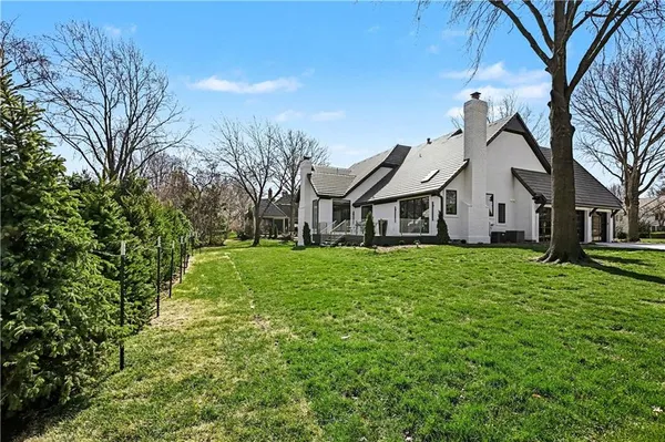 $2,675,000 | 2608 West 118th Street, Leawood, KS 66211