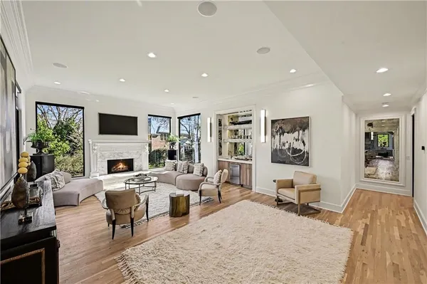 $2,675,000 | 2608 West 118th Street, Leawood, KS 66211
