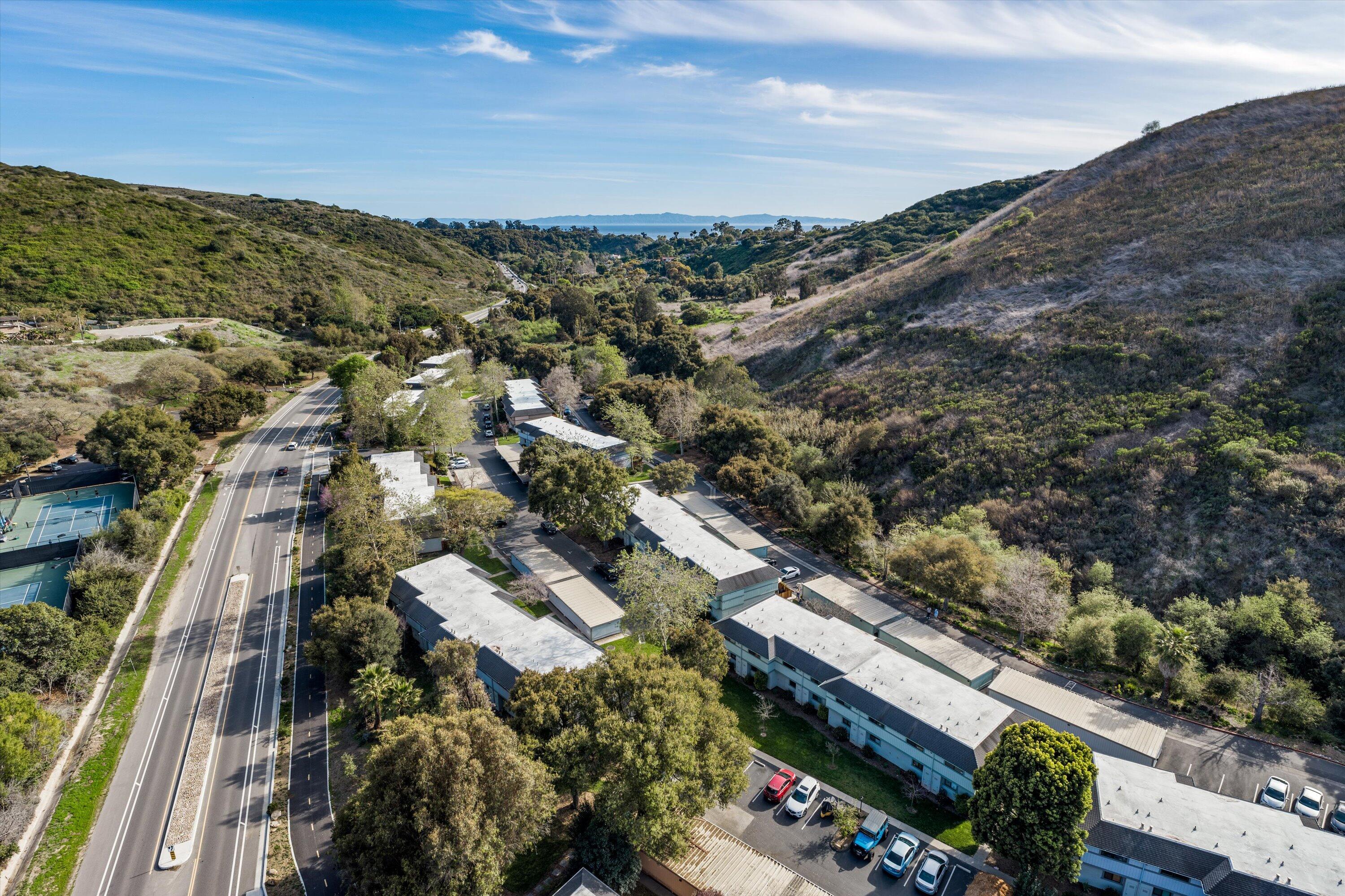 1231 Stonecreek Road, Unit B Santa Barbara, CA 93105 - Photo 29 of 38 29-A001C0076_250319_Y0PG01