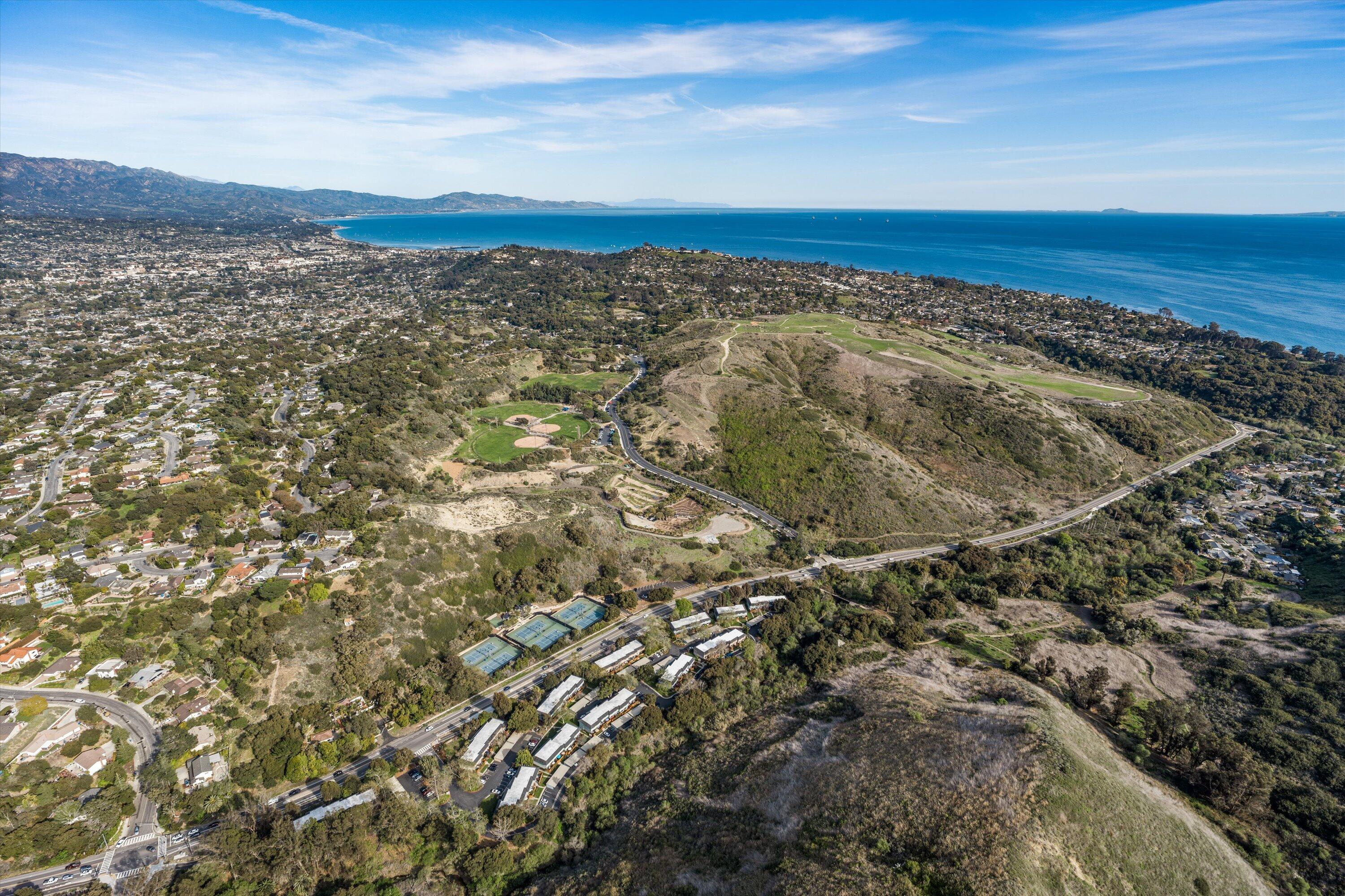 1231 Stonecreek Road, Unit B Santa Barbara, CA 93105 - Photo 31 of 38 31-A001C0085_250319_Y0PG01