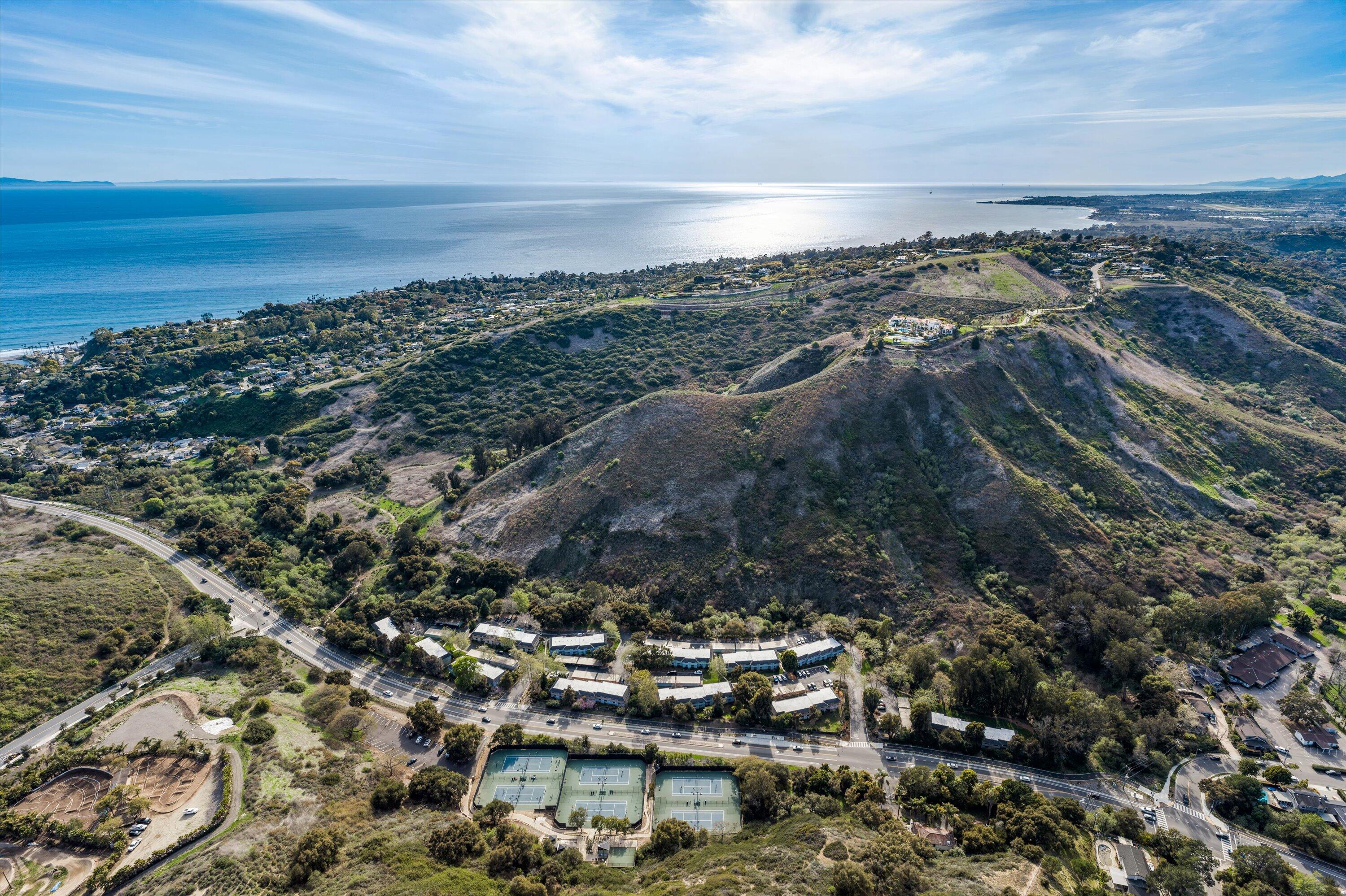 1231 Stonecreek Road, Unit B Santa Barbara, CA 93105 - Photo 34 of 38 34-A001C0101_250319_Y0PG01