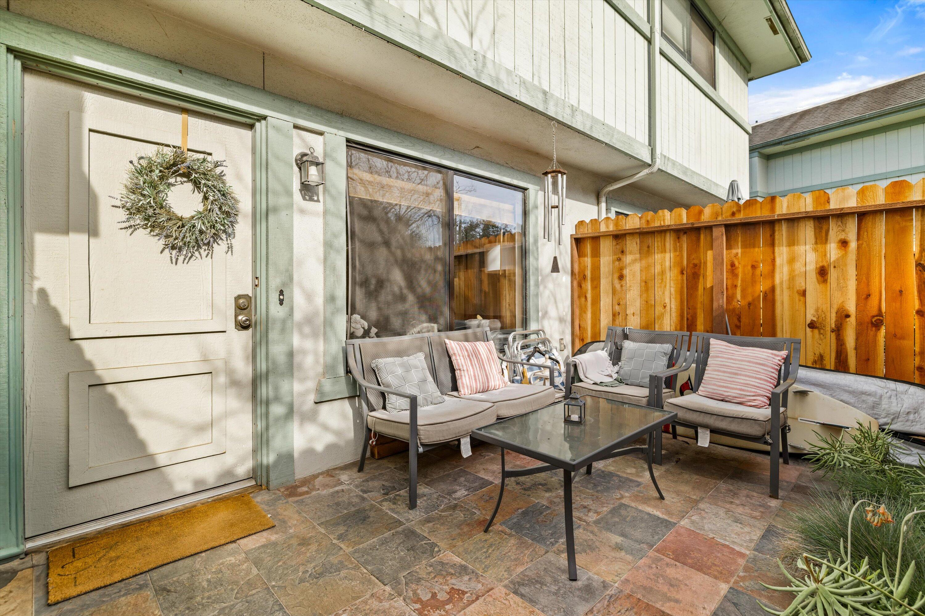 1231 Stonecreek Road, Unit B Santa Barbara, CA 93105 - Photo 4 of 38 04-7L5A1174