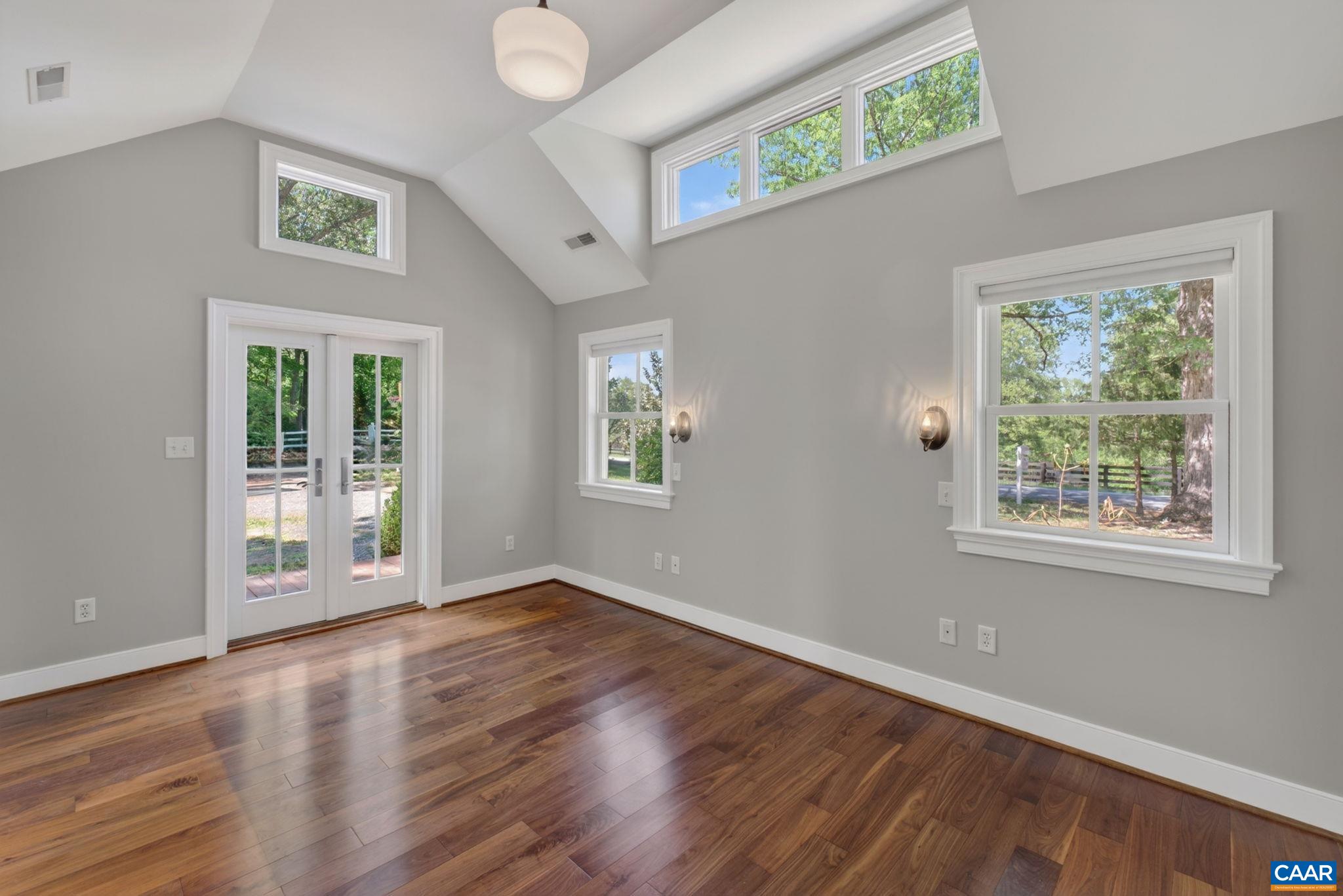 9702 Hatton Ferry Road Scottsville, VA 24590 - Photo 23 of 37