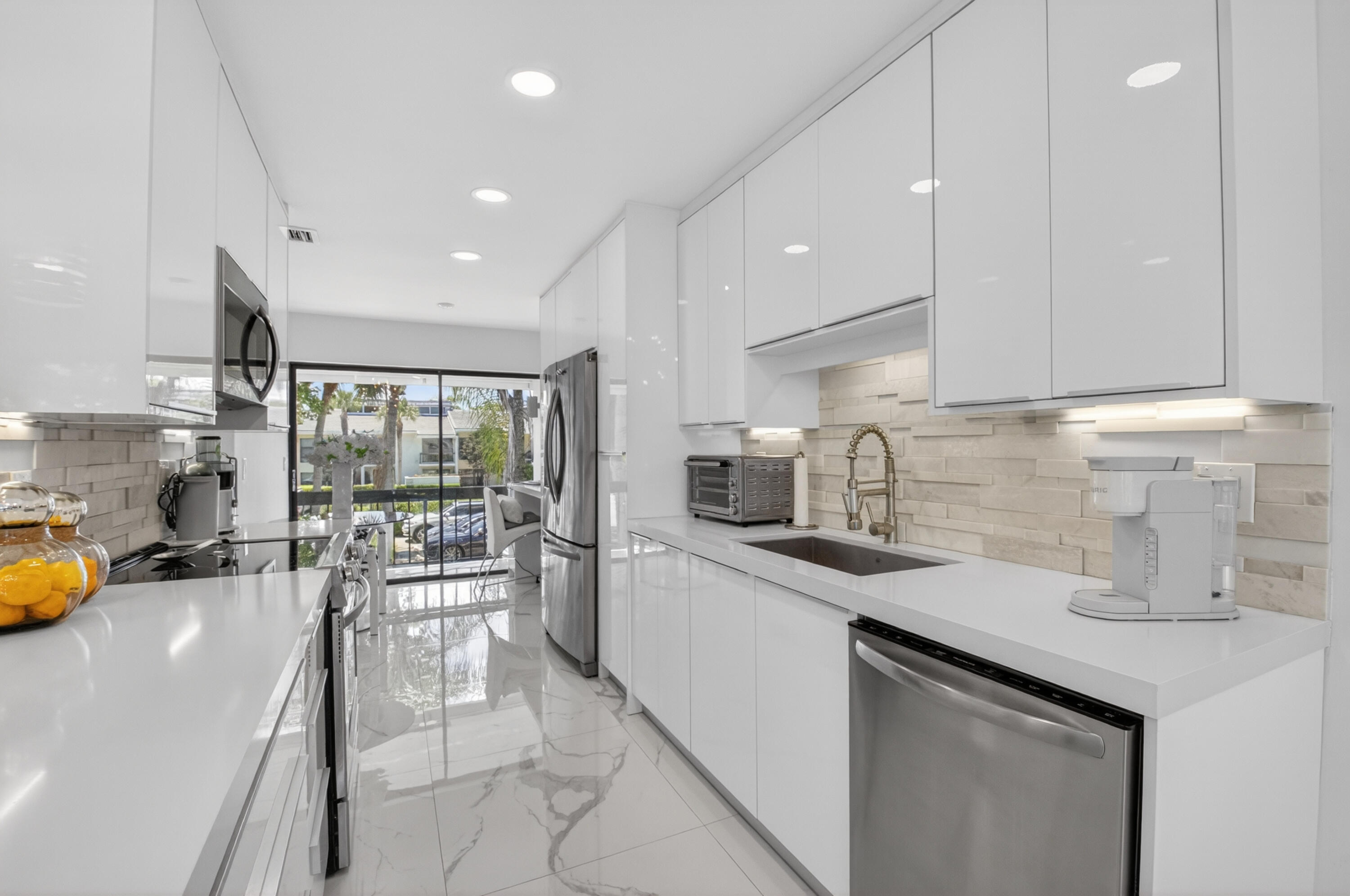 6760 Willow Wood Drive, Unit 1204 Boca Raton, FL 33434 - Photo 15 of 77 DSC_3472
