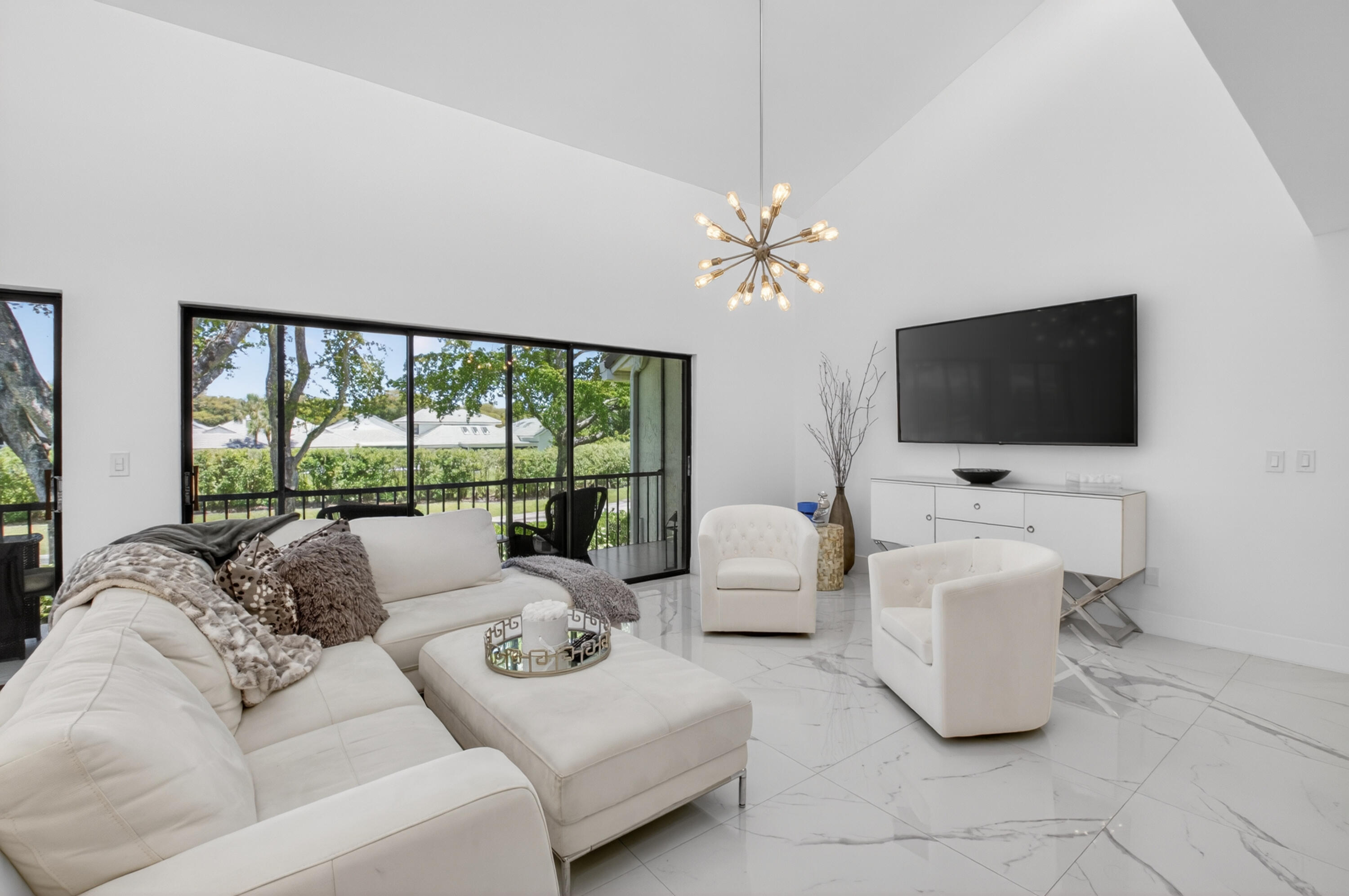 6760 Willow Wood Drive, Unit 1204 Boca Raton, FL 33434 - Photo 8 of 77 DSC_3437