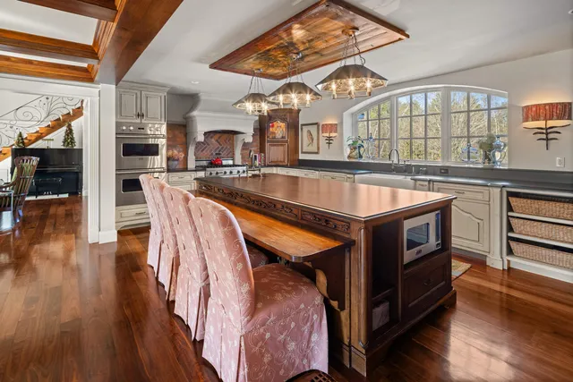 $5,800,000 | 64 Needle Leaf Lane, Stowe, VT 05672