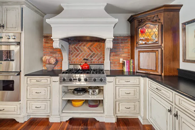 $5,800,000 | 64 Needle Leaf Lane, Stowe, VT 05672