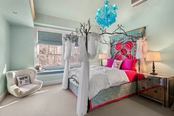 $5,800,000 | 64 Needle Leaf Lane, Stowe, VT 05672