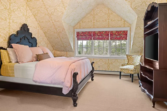 $5,800,000 | 64 Needle Leaf Lane, Stowe, VT 05672