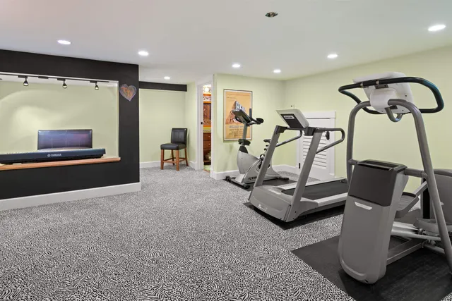 $5,800,000 | 64 Needle Leaf Lane, Stowe, VT 05672