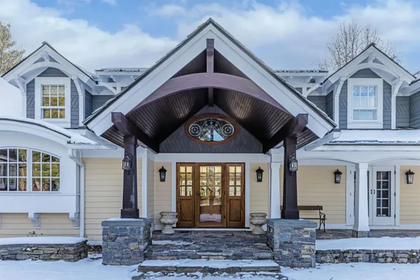 $5,800,000 | 64 Needle Leaf Lane, Stowe, VT 05672