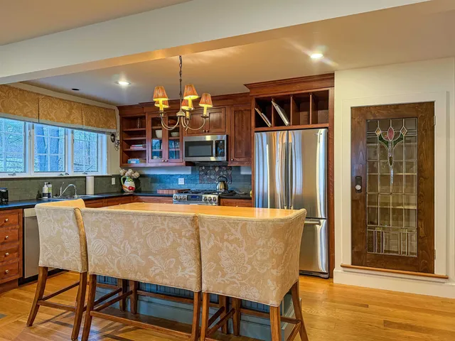 $5,800,000 | 64 Needle Leaf Lane, Stowe, VT 05672