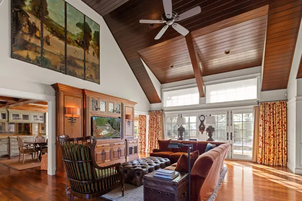 $5,800,000 | 64 Needle Leaf Lane, Stowe, VT 05672