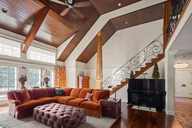 $5,800,000 | 64 Needle Leaf Lane, Stowe, VT 05672