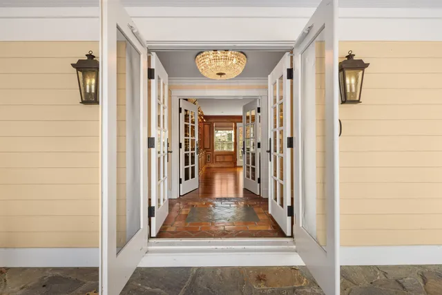 $5,800,000 | 64 Needle Leaf Lane, Stowe, VT 05672