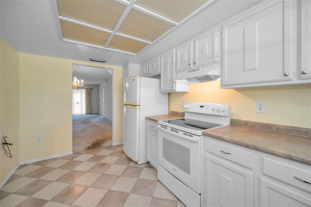 9700 Starkey Road, Unit 228 Seminole, FL 33777 - Photo 19 of 49