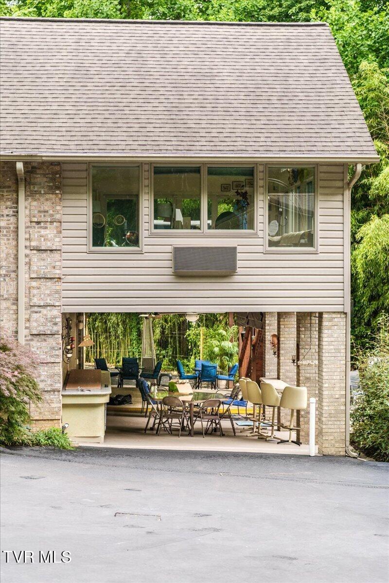2031 Ridgefield Road Johnson City, TN 37601 - Photo 6 of 162 161-WBP-Ridgefield-Rd-pre-16