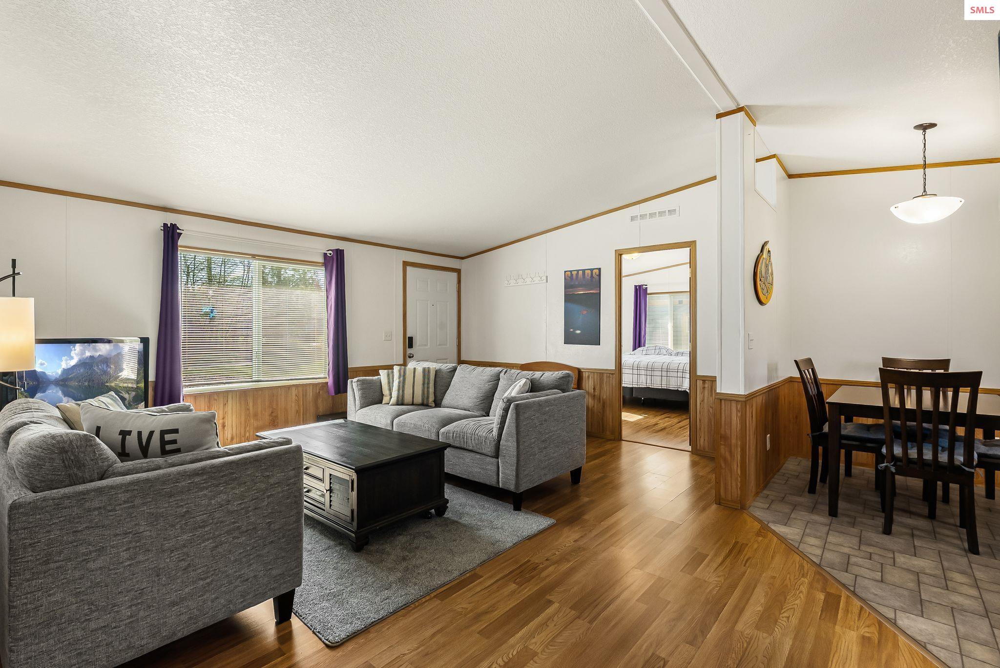 302 Mill Road Dover, ID 83825 - Photo 5 of 35 Living Room