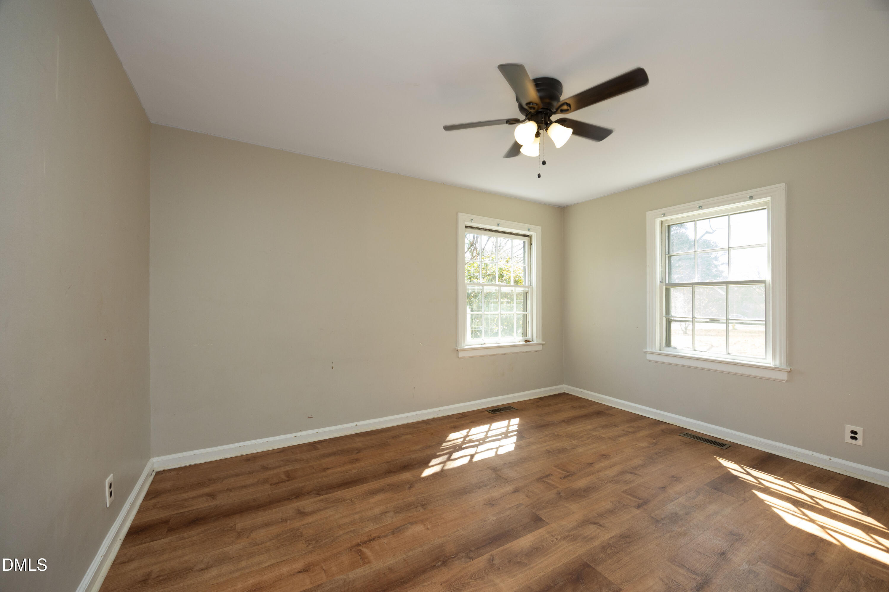 813 Brighton Road Raleigh, NC 27610 - Photo 16 of 35 19FrontBedroomUnstaged