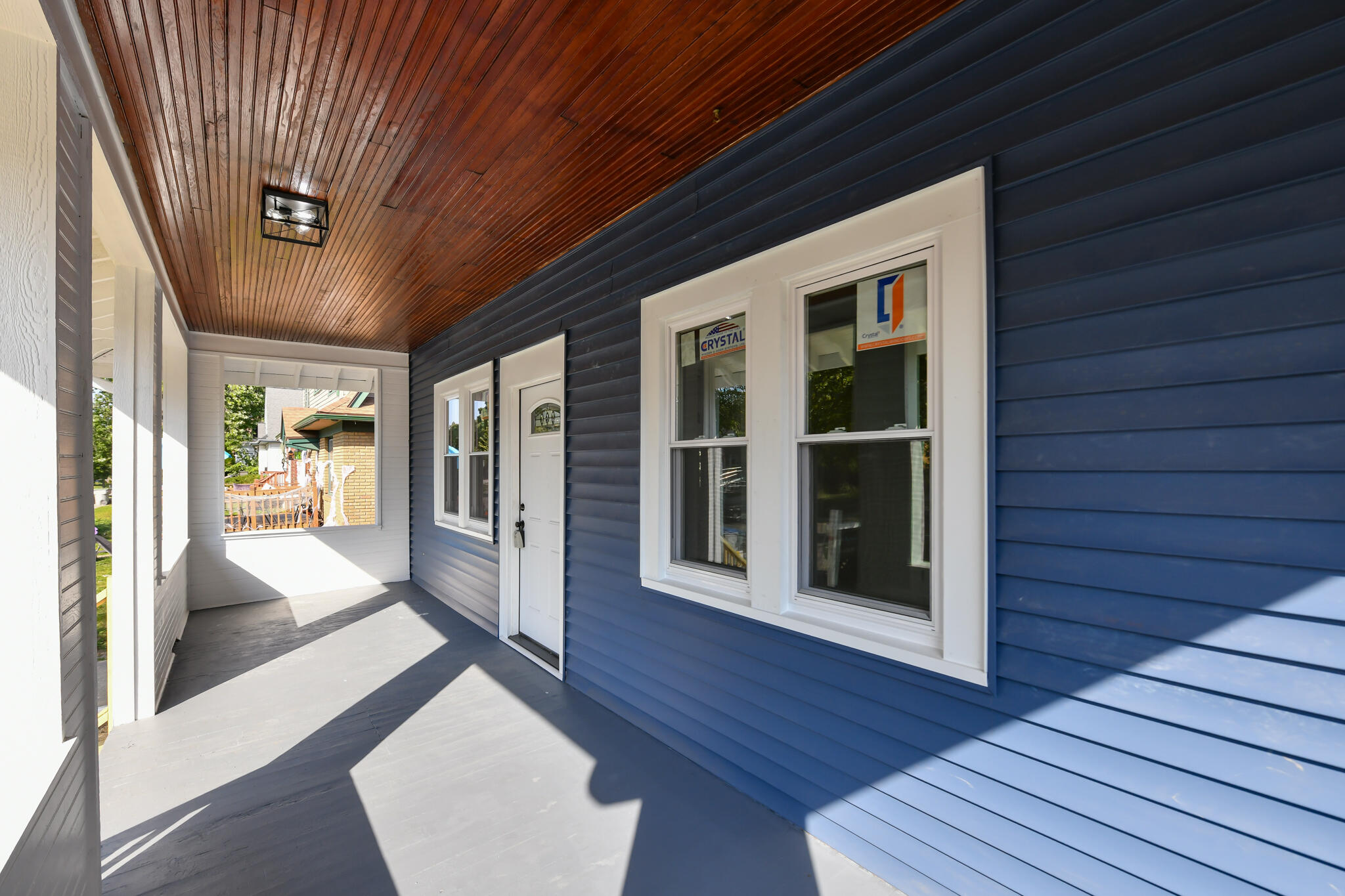2426 North 55th Street Milwaukee, WI 53210 - Photo 2 of 23 Front Porch