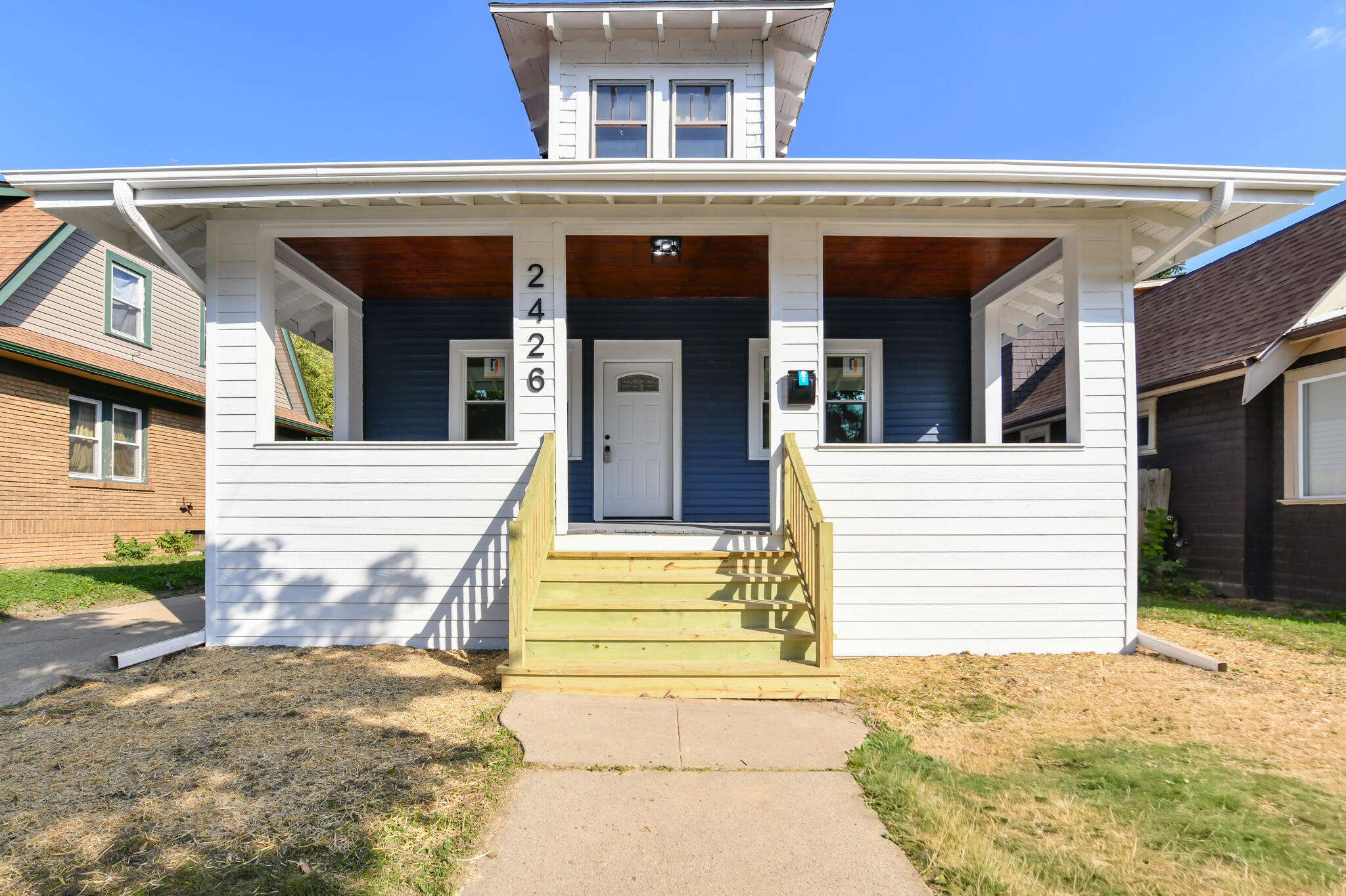 2426 North 55th Street Milwaukee, WI 53210 - Photo 22 of 23 Front of House