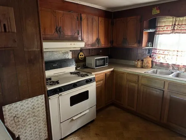 $55,000 | 1017 East Harlin Street, Elloree, SC 29047